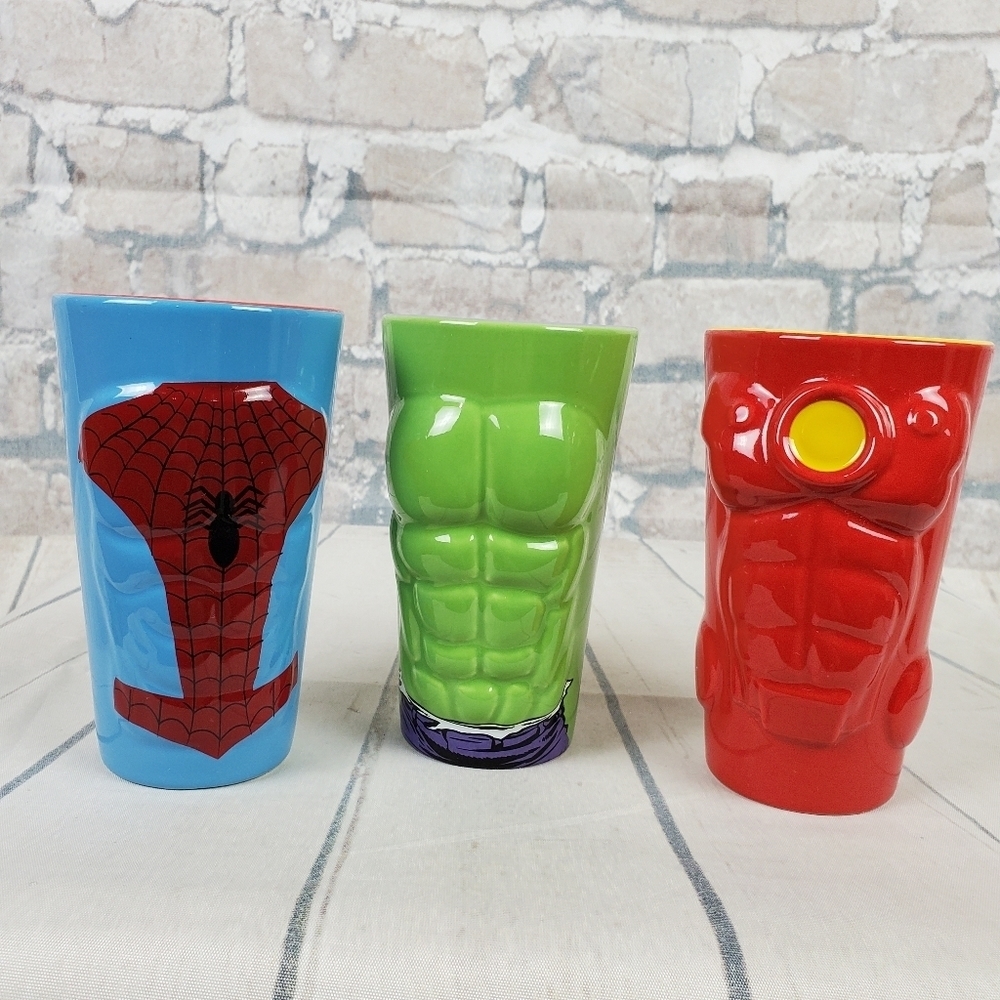 Marvel Molded Pint Glasses Ceramic Iron Man Spider-Man Hulk 3D Comics DC